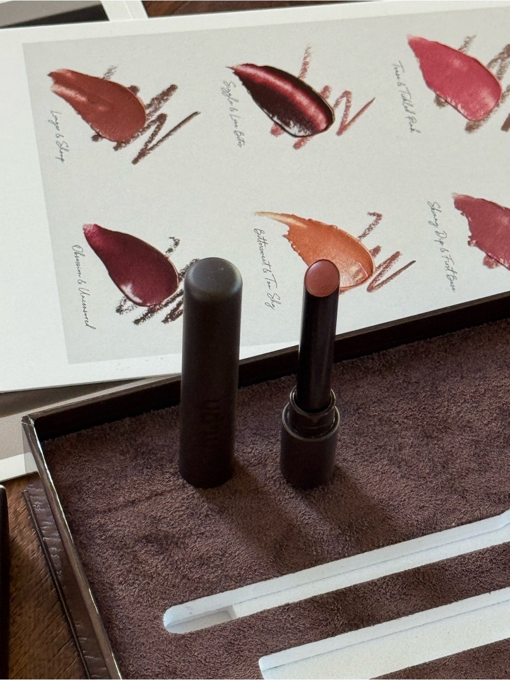 MPH MEDIUM shade underpainting with one lippie and lip liner • check photos - Picture 14 of 16